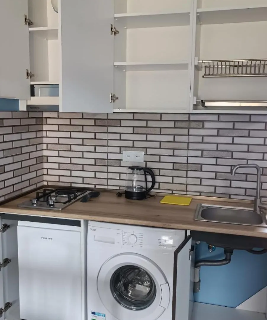 Appartamento 1-Room Studio Guesthouse Batumi